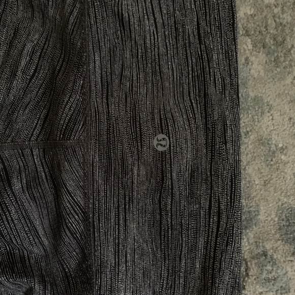 Lululemon Wunder Under Crop Bit Point Black ice grey  Sz 4 Cropped High Rise - Picture 2 of 10